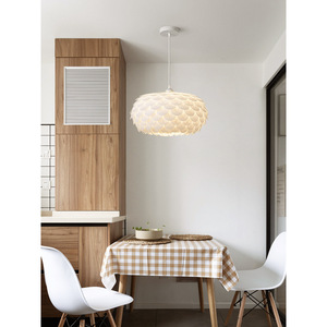 โคมไฟเพดานสไตล์มินิมอลสีครีมสำหรับห้องรับประทานอาหาร ห้องนอน ทางเข้า ห้องเด็ก โคมไฟระย้าและโคมไฟเพดานสุดชิค - Product Image 2