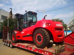 Montacargas Diésel de Combustión Interna Hangcha Serie A de 25 Toneladas CPCD250-AG66Q con Mástil de Dos Etapas y Operación Sentado, Diésel Chino - Product Image 2