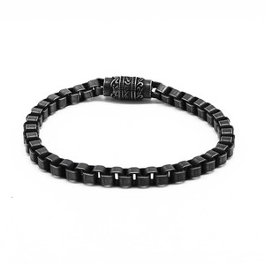 Yunnique Pulsera de cadena de motocicleta de moda, acero de titanio negro, joyería unisex, accesorio de moda - Product Image 4
