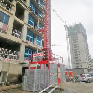 SC200200手动齿轮齿条乘客脚手架起重机施工升降机 - Product Image 5