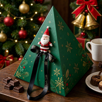 Maßgefertigte Pyramidenbox Umweltfreundlich Recycelbar Hochwertig Weihnachtsstil Kuchen-Dessert-Box Europäische To-Go-Box