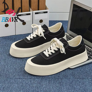 Zapatos de Tabla Antideslizantes Ligeros y Transpirables para Hombre con Suela de Goma y Plataforma Negra para Verano Casual - Product Image 2