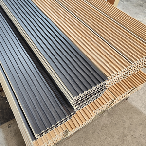 Panneaux muraux WPC design, pointes roses, extérieurs bleus, finitions marbrées, écologiques, imperméables pour projets d'aménagement intérieur de salle de bain moderne - Product Image 2