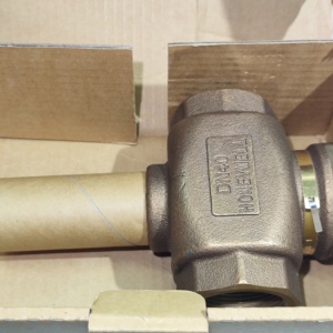 1PC V5011P1020 วาล์วปรับทิศทางสองทิศทาง/เกลียวเชื่อมต่อแบบสองทิศทาง - Product Image 4