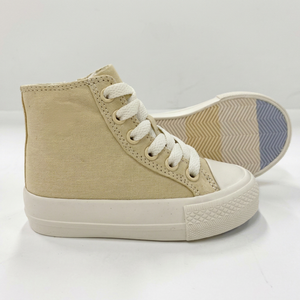 Zapatillas vulcanizadas al por mayor para niños, fabricadas en Vietnam, con parte superior de malla, capa de ante, suela de goma, cierre de velcro, ligeras, OEM. - Product Image 1