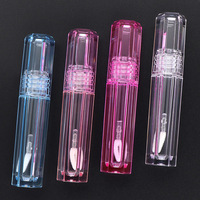 Tubes de brillant à lèvres en PETG couleur macaron mat, vente en gros, finition douce au toucher, avec bouchon à vis, contenants rose et bleu Morandi, logo personnalisé, cosmétiques pastel
