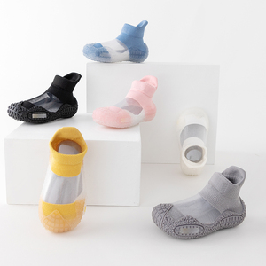 Scarpe calzino per bambini con suola <span class=keywords><strong>in</strong></span> <span class=keywords><strong>gomma</strong></span> antiscivolo da pavimento per bambini per bambini e bambine scarpe da passeggio - Product Image 1