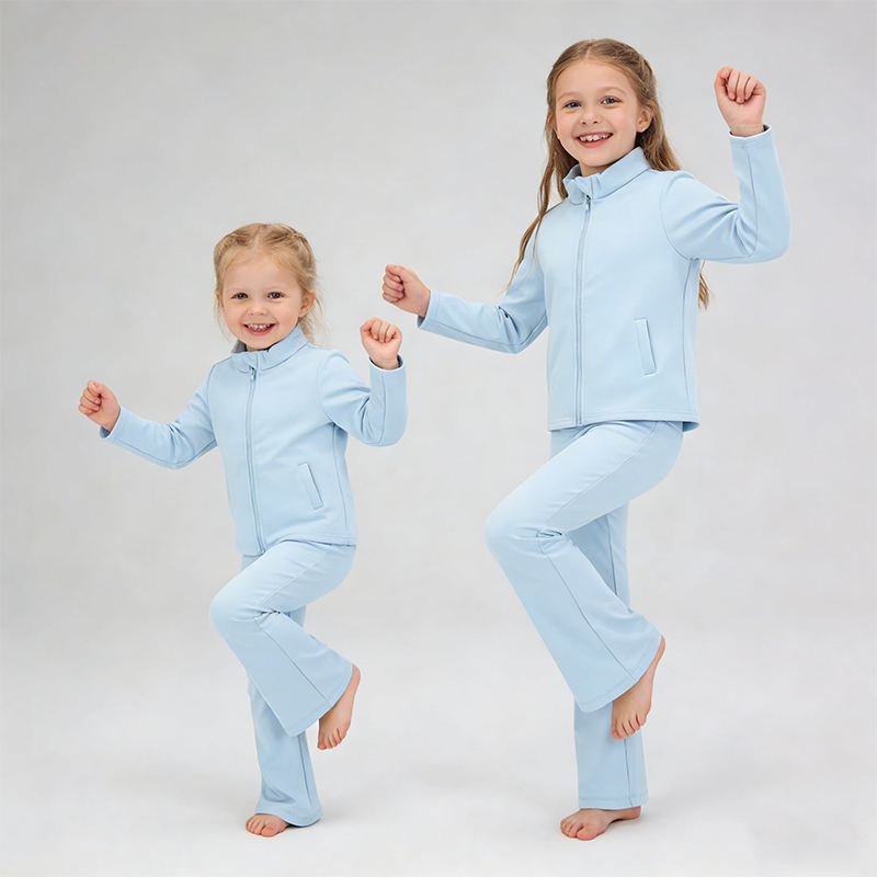 Girls Sports Nylon Sportswear Set Kids Girls Yoga Sets Custom 2 Piece Active Wear Sports Jacket Micro Flared Pants Set