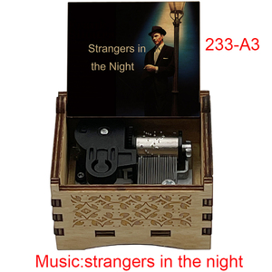 Cajas Musicales Antiguas Sankyo con Grabado de Extraños en la Noche, Regalo para Amantes de la Música, Cumpleaños, Navidad o Decoración del Hogar - Product Image 2