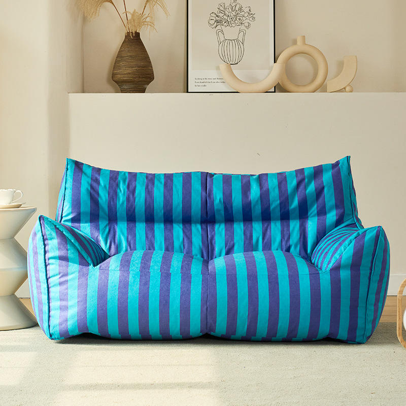 สองคน [ทะเลสาบสีฟ้า]