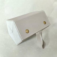 Étui de voyage pliable rectangulaire classique en PU brillant pour lunettes de soleil et lunettes de vue