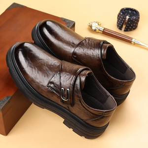 รองเท้าหนังผู้ชาย ส้นเตี้ย พื้นยางกันลื่น รองเท้าลำลองใส่ทำงาน เดินสบาย ดีไซน์ติดแถบเวลโคร หัวรองเท้ากว้าง สไตล์ฤดูใบไม้ร่วง 2025 - Product Image 2