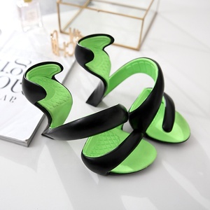 <span class=keywords><strong>Sandali</strong></span> da Donna 2026 <span class=keywords><strong>Sexy</strong></span> con Design a Forma di Serpente e Suola Traforata - Product Image 3