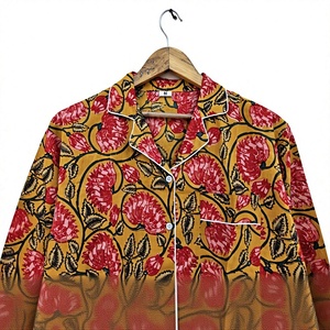 Ensemble de pyjama pour homme à manches longues à imprimé floral, tissu en satin 100% coton, vêtements de nuit décontractés, motif tissé, saison printemps, cadeau pour elle - Product Image 4