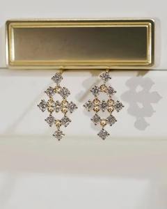 Pendientes de Diamantes de Moda de la Mejor Calidad con Diseño Moderno y Acabado Brillante, Perfectos para Looks Modernos y Eventos Sociales en Venta - Product Image 2