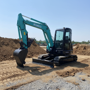 Excavatrice d'occasion Kobelco SK55-5, faible nombre d'heures, modèle 2018, moteur Mitsubishi, capacité de la benne de 5 tonnes 0,32 m³, système d'économie de carburant Kawasaki, prête à l'emploi - Product Image 1