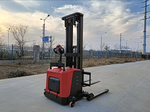 Apilador eléctrico WELIFTRICH de 2,0 toneladas, carretilla elevadora totalmente eléctrica, apilador de paletas de pie de 6000mm - Product Image 3