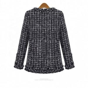 Hersteller-Großhandel Herbst- und <span class=keywords><strong>Winter</strong></span>-Karo-Mantel in Schwarz und Weiß für Damen in Übergrößen - Product Image 5
