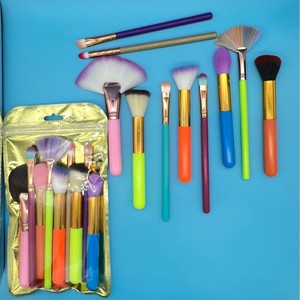 Bàn chải trang điểm toàn Bộ đặc biệt xuyên biên giới với 5 Lớn 5 tay cầm cao su nhỏ màu sắc ngẫu nhiên-10 bộ để sử dụng cho khuôn mặt - Product Image 2