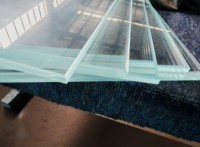 Panneau solaire industriel à structure solide pour escalier extérieur Salon Salle à manger Hôpital Décoration Verre transparent pour l'intérieur