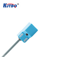 KJT grosir 3 kawat NPN PNP 10-36v DC penginderaan jarak 5mm Y17 persegi induktif jarak saklar
