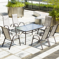 Chaises de patio empilables en fronde grise cadre en métal mariage salle à manger contemporaine en acier avec bras noir