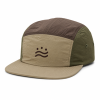 Casquette de camping noire non structurée avec logo personnalisé, motif sérigraphié, surpiqûres ton sur ton, respirante, à flux d'air, pliable, vierge