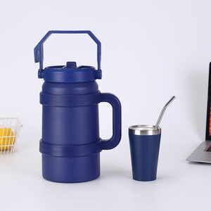 Tasse thermos double paroi en acier inoxydable 304 double couche Bouilloire d'extérieur portable de grande capacité Valeur de couleur élevée - Product Image 3