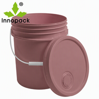 Seaux à peinture en plastique de qualité alimentaire de 20 L (5 gallons) avec bec verseur, couvercle et poignée – Vente en gros