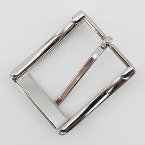 Boucle de ceinture durable en alliage de zinc avec une taille extérieure adaptée aux sangles en cuir standard de 40 mm. - Product Image 5
