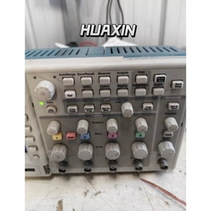 ออสซิลโลสโคปทางคณิตศาสตร์ Tektronix TDS2004, สี่ช่องสัญญาณ 60MHz 1GSa/s H - Product Image 3
