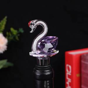 <span class=keywords><strong>Bouchon</strong></span> de bouteille de <span class=keywords><strong>vin</strong></span> <span class=keywords><strong>en</strong></span> <span class=keywords><strong>verre</strong></span> de cristal avec logo personnalisé Accessoires de bar créatifs pour mariage pour bouchons de bouteille de champagne - Product Image 5