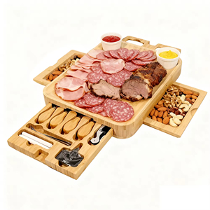 Planche à charcuterie en bois avec ensemble de couteaux pour apéritifs, plateau à fromage en bambou de grande taille avec outils à fromage - Product Image 1