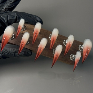 Clou pressé avancé personnalisé Super Long Dragon Griffe <span class=keywords><strong>Loup</strong></span> Griffe Rouge Série Blood Beast Armure Dragon Armure pour <span class=keywords><strong>la</strong></span> conception des doigts - Product Image 1