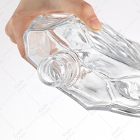 Fabricant en gros de bouteilles en verre givré vides pour liqueur et tequila 750 ml avec bouchon en liège, impression sérigraphique, forme personnalisable