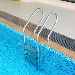 Échelle universelle de haute qualité en acier inoxydable 304/316, résistante à la rouille, à 2-5 <span class=keywords><strong>marches</strong></span>, pour piscines <span class=keywords><strong>hors</strong></span> <span class=keywords><strong>sol</strong></span> - Product Image 3