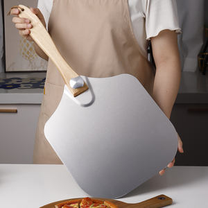 Ustensiles de cuisine, <span class=keywords><strong>pelle</strong></span> à pizza ronde de grande taille avec manche en <span class=keywords><strong>bois</strong></span>, <span class=keywords><strong>pelle</strong></span> et spatule à pizza en aluminium <span class=keywords><strong>pour</strong></span> <span class=keywords><strong>four</strong></span>, cuisson du pain fait maison - Product Image 5