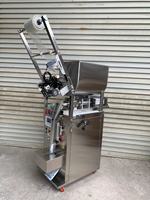 Machine d'emballage automatique de sachets de sauce liquide, d'huile et de pâte pour les petites entreprises alimentaires