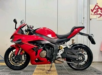 Moto de course sportive QJMOTOR SRK800RR Sai800 RS 778cc 4 cylindres
