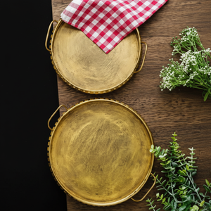 Bandeja de servicio de latón hecha a mano más vendida para uso en el hogar, Hotel y restaurante, bandeja de comida de la mejor calidad a granel - Product Image 1