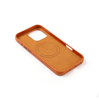 Étui de téléphone magnétique antichoc en cuir huilé de luxe YUBO LEATHER avec trou pour appareil photo surélevé pour 16/16 Pro Max/16 Plus Private