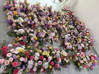 Articles de fête et de décoration : Chemin de table floral blanc et vert pour mariage, allée fleurie, table de bonbons et toiles de fond pour événements