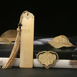 Marcapáginas personalizados para libros, marcador de Metal con corazón en blanco chapado en oro