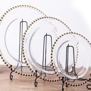 Assiettes rondes jetables pour mariage écologiques K11, 13 pouces, 33 cm, transparentes, bordure dorée perlée, en verre - Product Image 2