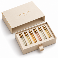 Solution tout-en-un, boîte d'emballage de parfum de luxe avec logo personnalisé, boîte cadeau rigide magnétique avec insert pour flacons de parfum de 30 ml et 50 ml
