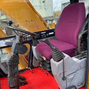 Excavadora de orugas Hyundai 210W-9 de segunda mano confiable de Corea Maquinaria pesada de baja hora con motor central y componentes de bomba - Product Image 4