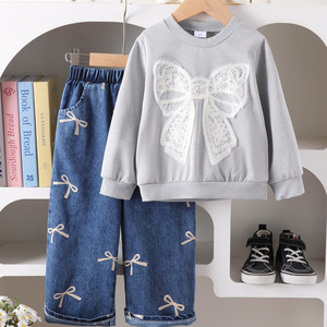 Set di Abbigliamento per Ragazze 2025 Vendita Calda su Piattaforme Transfrontaliere Stile Casual Felpa a Maniche Lunghe con Fiocco e Jeans - Product Image 1