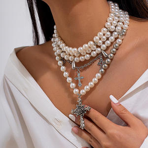 قلادة عصرية بتصميم ريترو <span class=keywords><strong>2026</strong></span>، طقم قلادة نسائية متعددة الطبقات على الطراز الأوروبي، قلادة فاخرة عتيقة بتصميم زهرة وصليب ولؤلؤ - Product Image 1