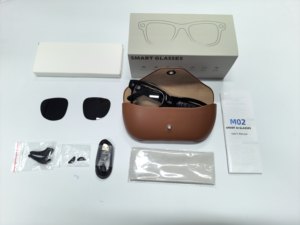 Gafas Inteligentes M02x Promax con Cámara, Traducción por IA, Estuche de Carga, Cámara de 13MP, Transferencia WIFI, Llamadas de Voz BT, Grabación de Video - Product Image 3