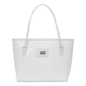 Bolso Tote de Cuero Genuino para Mujer Fana Abisai M3788 Blanco para Uso Diario de Verano - Product Image 1